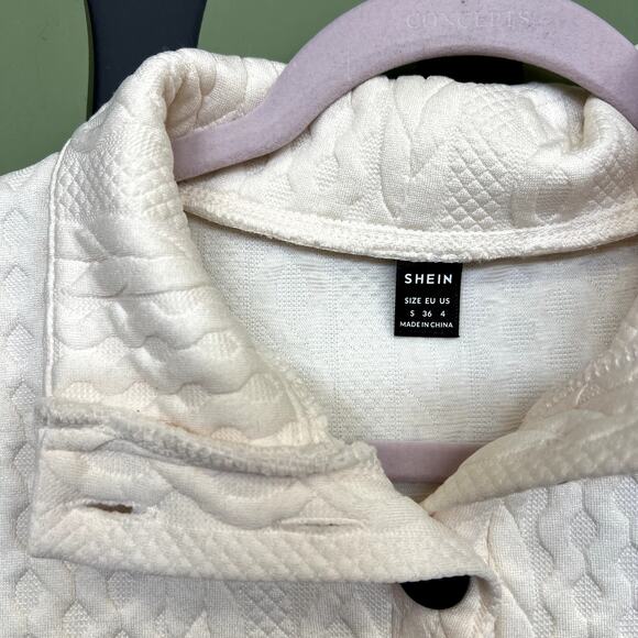 Women's Two Piece Ivory Quilted Jogger + Pullover Set Size Small - Picture 6 of 6